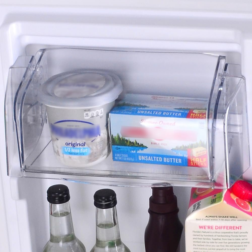 Kenmore 30 in. 18.2 cu. ft. Capacity Refrigerator/Freezer with Adjustable Glass Shelving, Humidity Control Crispers, Gallon Door Bins, ENERGY STAR Certified, Fingerprint Resistant Stainless Steel - Image 5