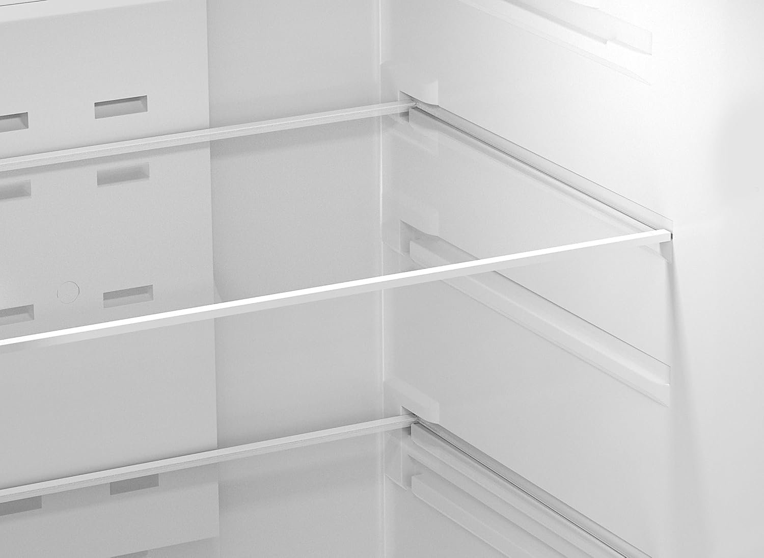 Kenmore 4661345 30" W Top Freezer Refrigerator with Adjustable Glass Shelving, Humidity Control Crispers, Quiet and Energy Efficient Inverter Compressor, Fingerprint Resistant Metallic Steel - Image 14