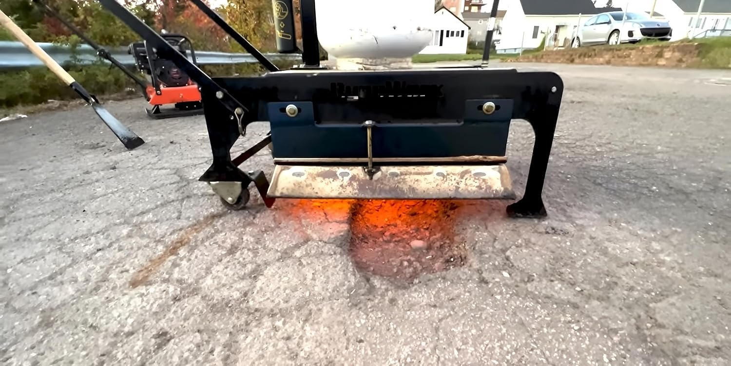 Asphalt Kingdom Infrared Asphalt Heater - R4 for Small to Medium Asphalt Repair - Patching for Driveways, Pavement, Parking Lots, and more - 45 PSI - 100,000 BTU, Blue - Image 4