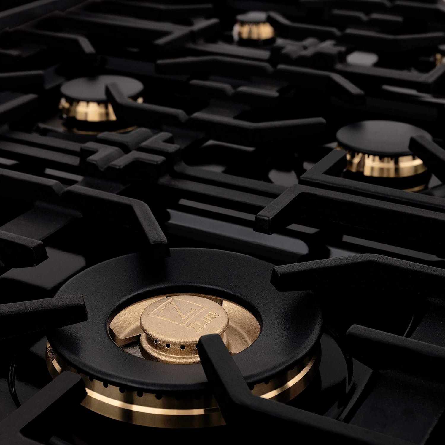 ZLINE 36 in. Legacy Gas Rangetop with 6 Brass Burners and Porcelain Cooktop in Black Stainless Steel (RTB-BR-36) - Image 7