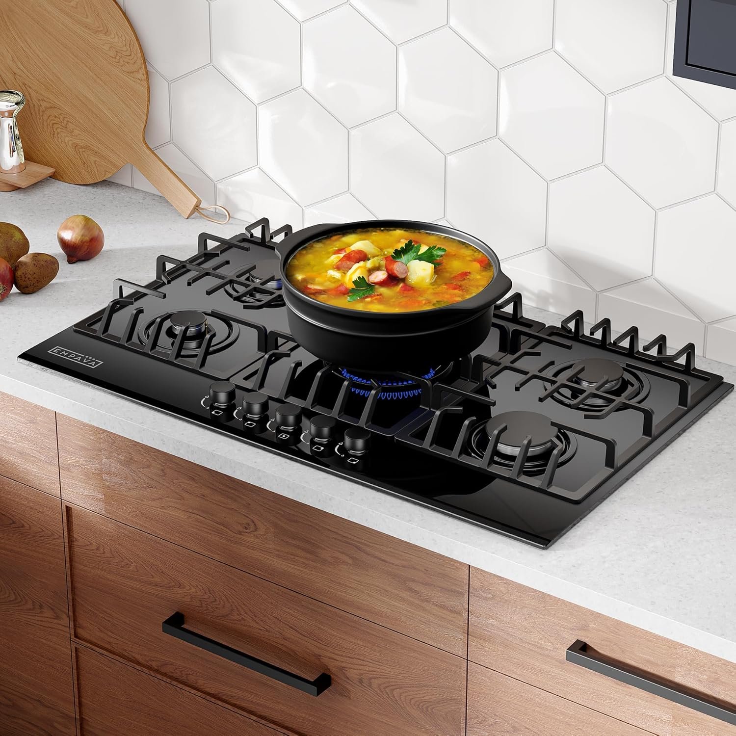 Empava 36 Inch Gas Cooktop with 5 Italy Sabaf Sealed Burners NG/LPG Convertible Tempered Glass in Black Model 2020 - Image 4